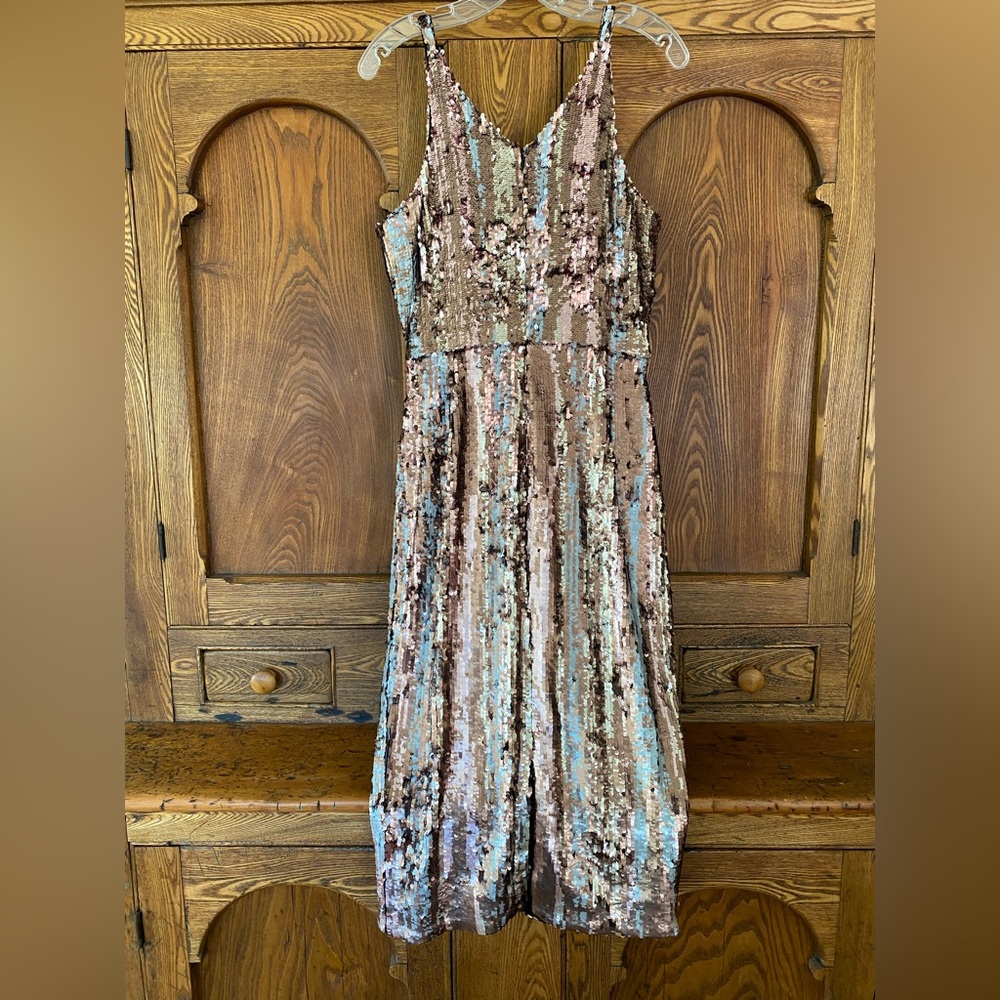Dress the Population L sequin stretch midi dress V neck pink blue silver gold 10